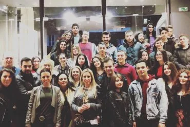 Μαθητές σε εκδήλωση των Φροντιστηρίων Κεφαλά